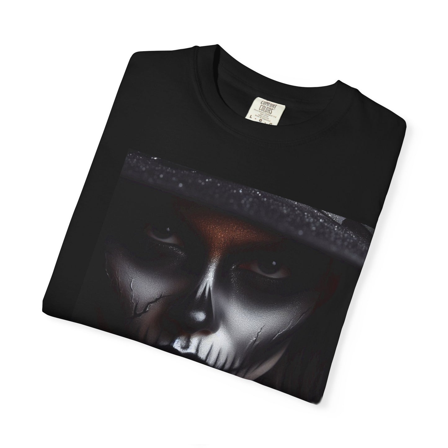 Beautiful witchy woman, sexy T-Shirt with a gothic design - Edgy Tee for edgy people.